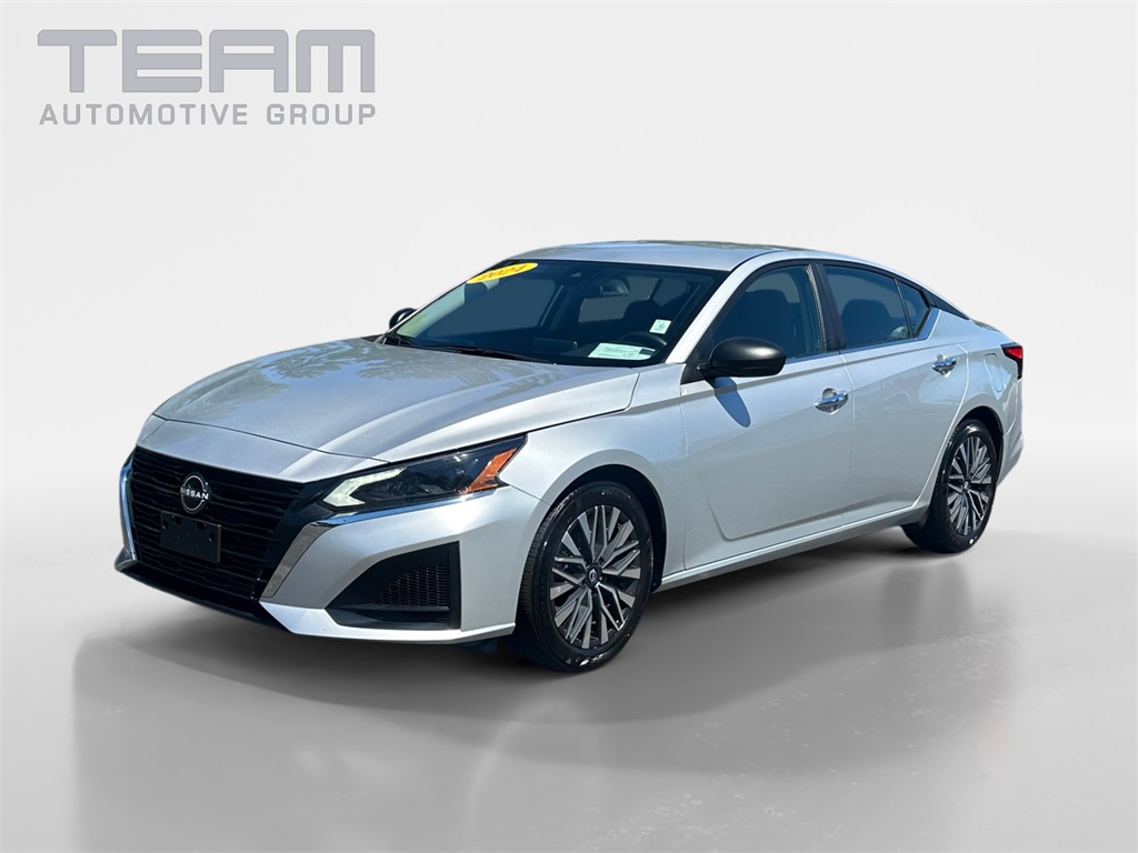 2024 Nissan Altima 2.5 SV photo 3
