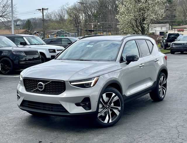 2025 Volvo XC40 Ultra's photo