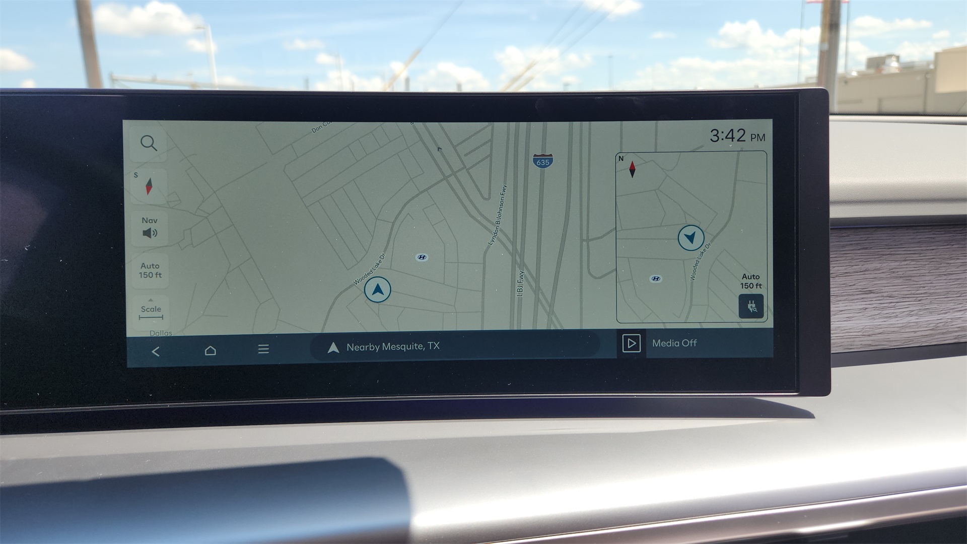2026 Hyundai Ioniq SEL photo 13