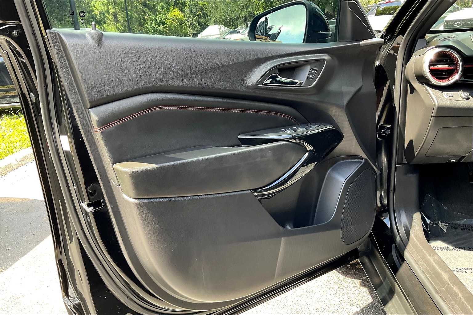 2025 Chevrolet Trax photo 19