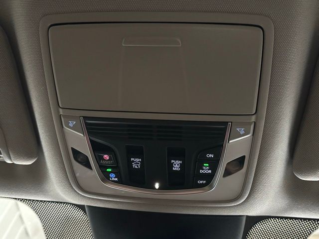 2024 Acura MDX Technology SH-AWD photo 26