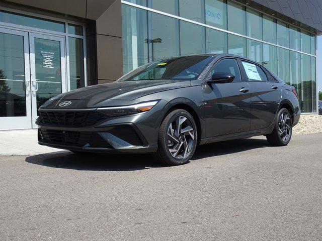 2025 Hyundai Elantra Blue's photo