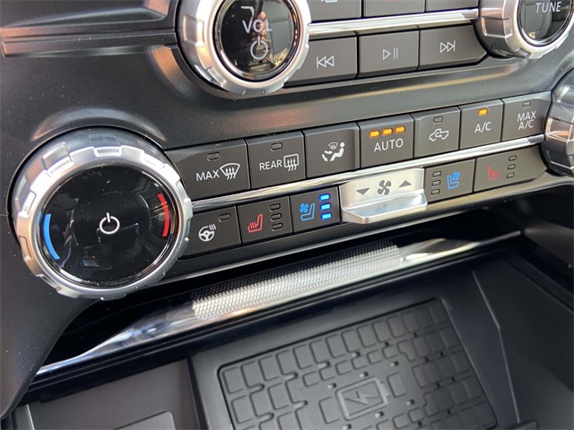 2025 Ford F-150 Lariat photo 23