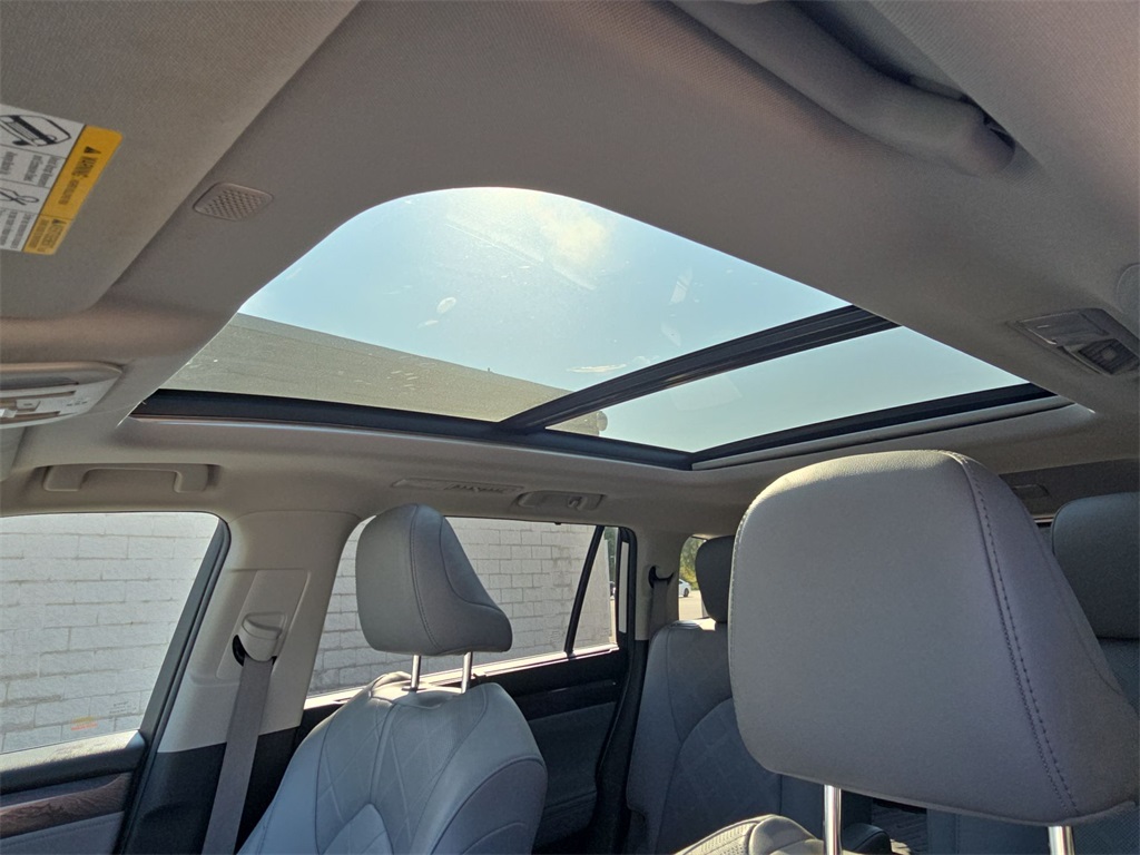 2020 Toyota Highlander Platinum photo 15