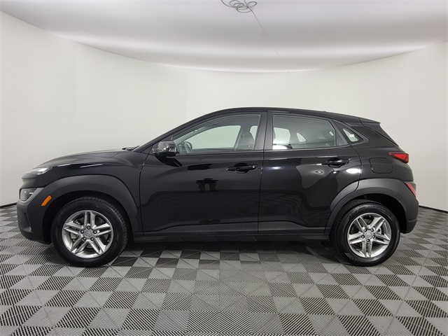 2023 Hyundai Kona SE photo 2
