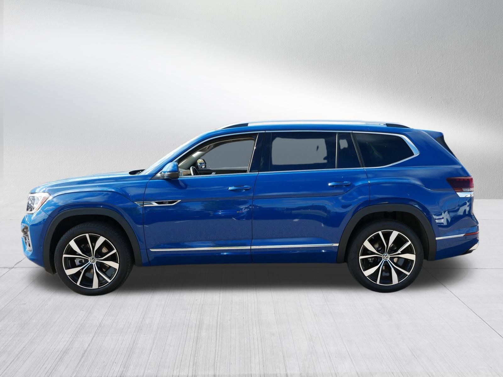 2025 Volkswagen Atlas SEL Premium R-Line photo 4