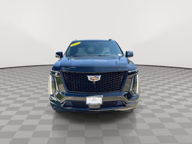 2025 Cadillac Escalade Sport photo 3