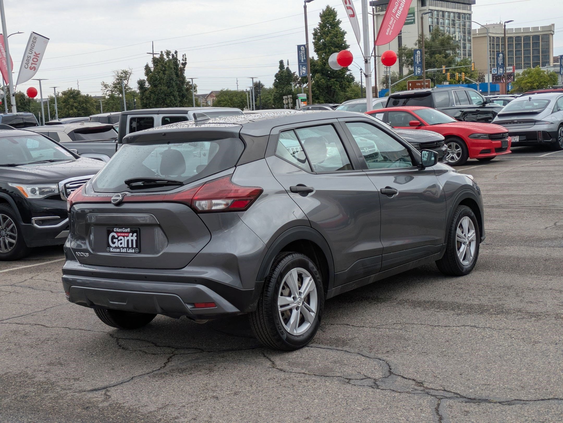 2023 Nissan Kicks S photo 3