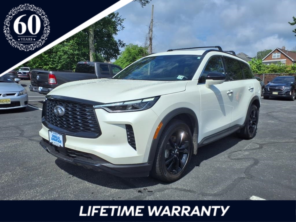 2025 INFINITI QX60 LUXE's photo