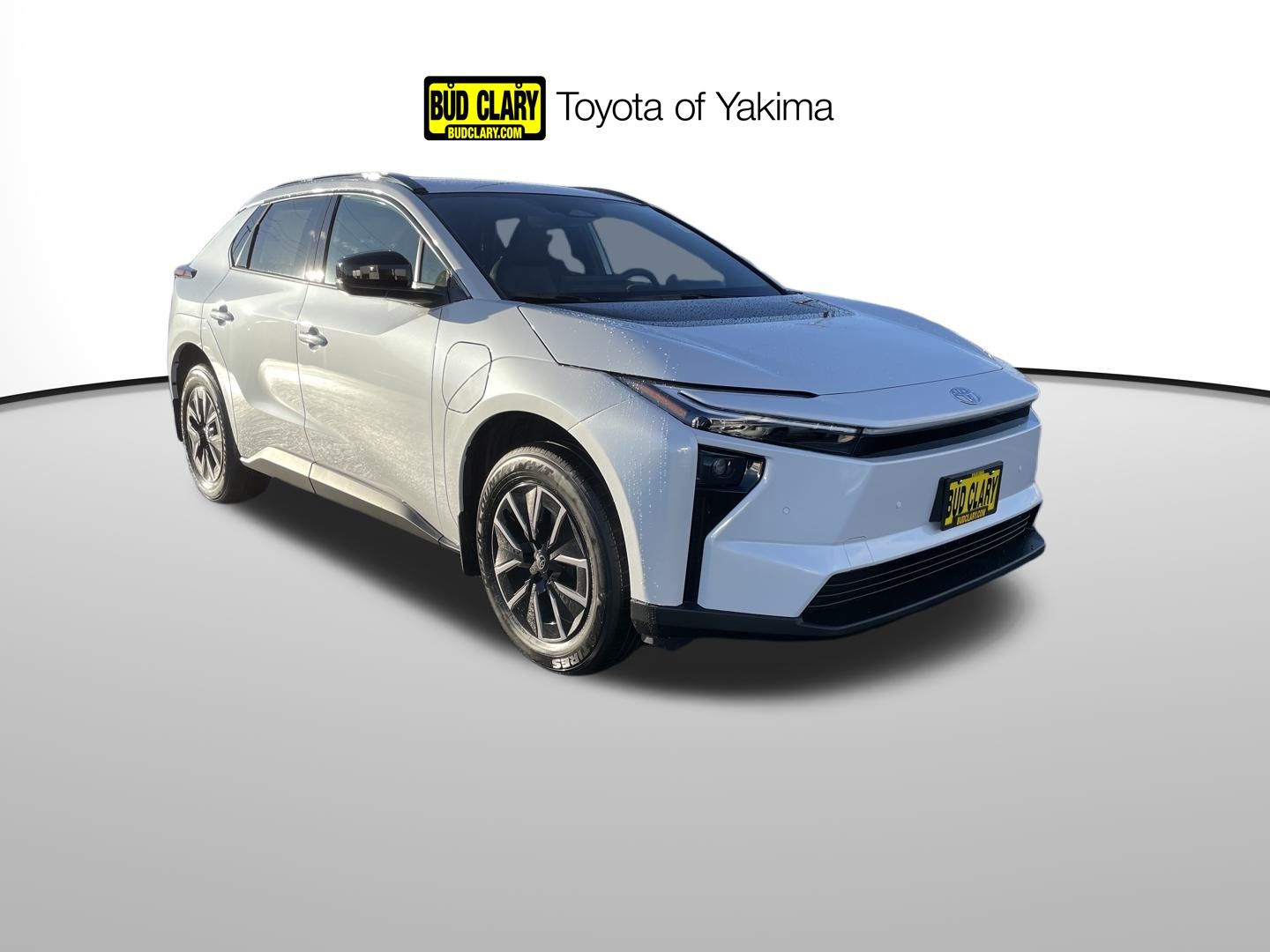 2026 Toyota bZ XLE's photo