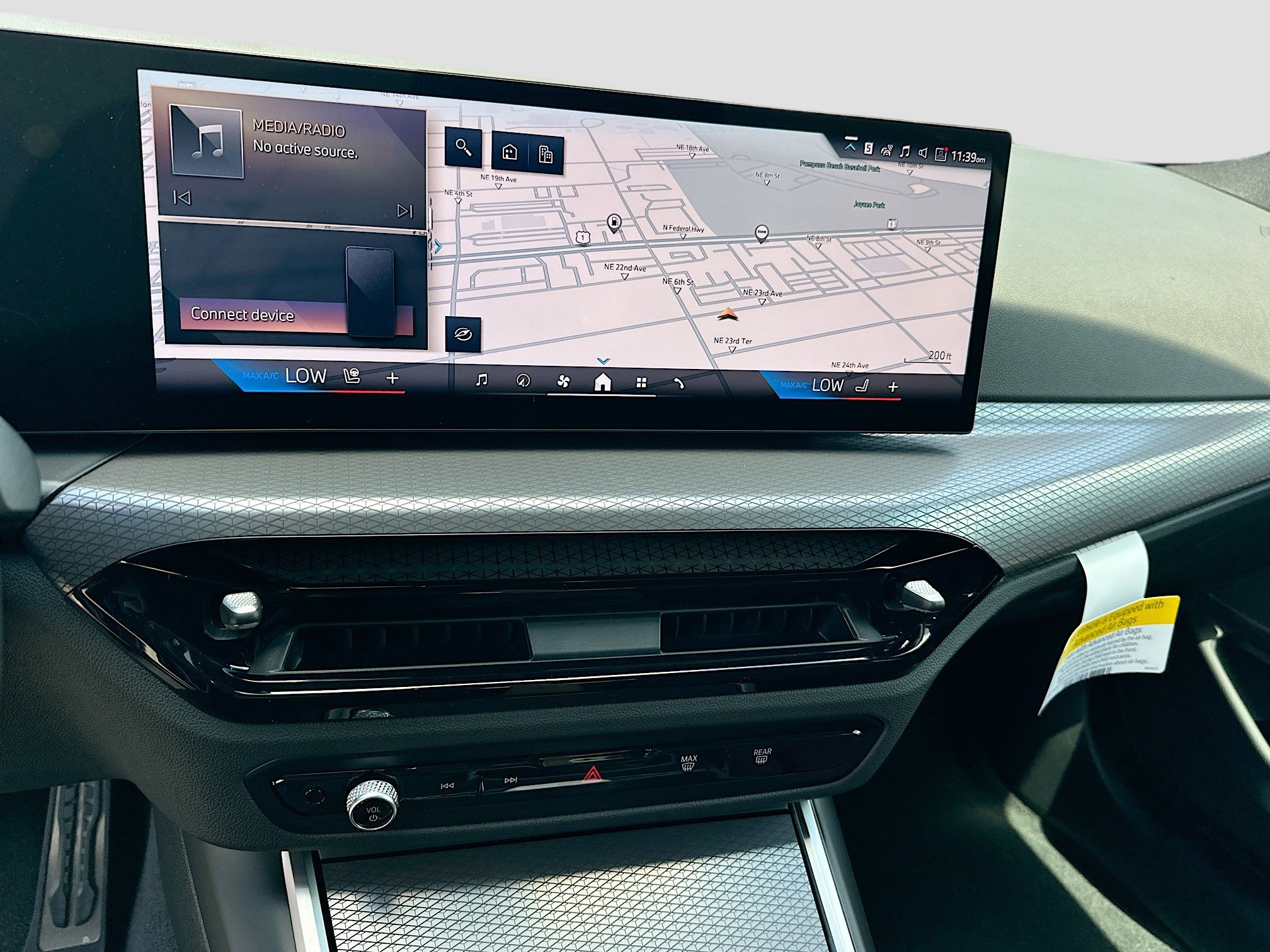 2025 Bmw 330i photo 12