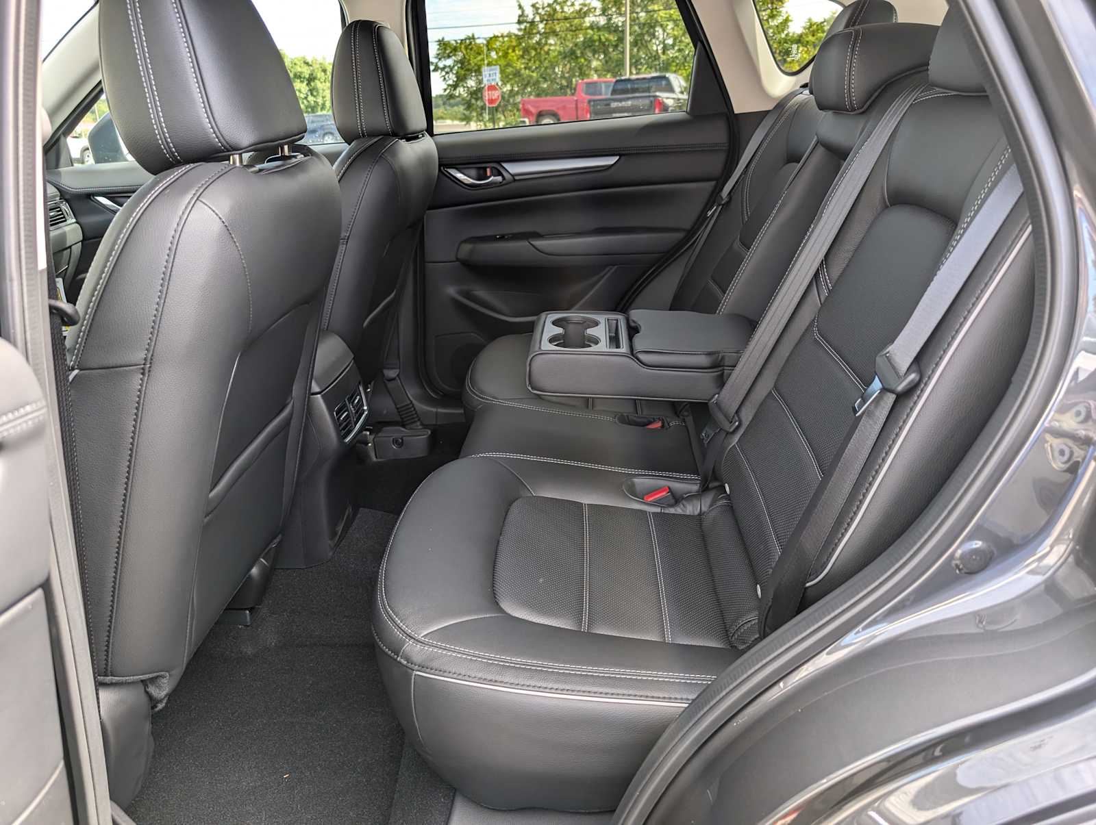 2025 Mazda CX-5 2.5 S Preferred photo 17