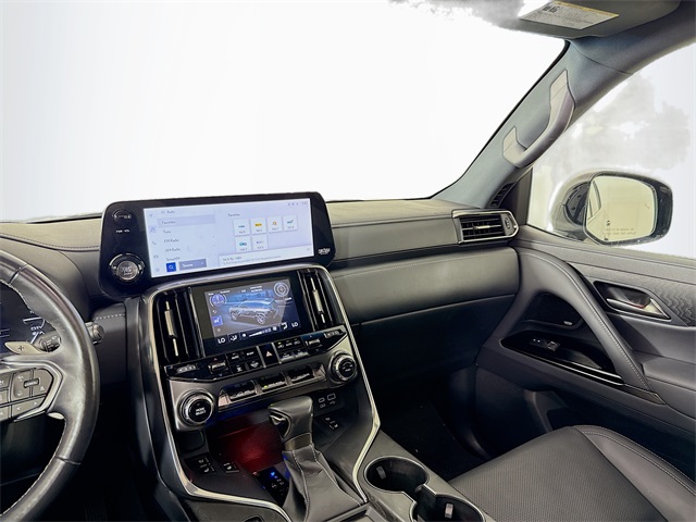 2023 Lexus LX 600 Premium photo 22