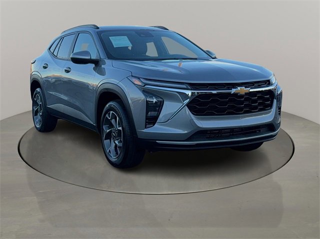2025 Chevrolet Trax LT's photo