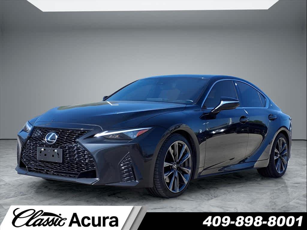 2022 Lexus IS F SPORT photo 2