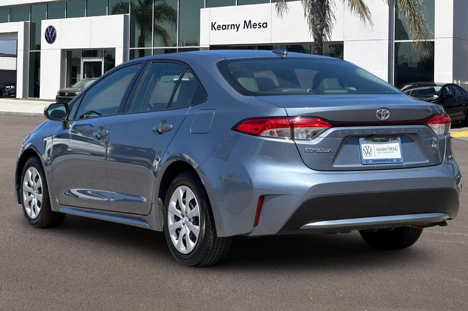 2022 Toyota Corolla LE photo 5