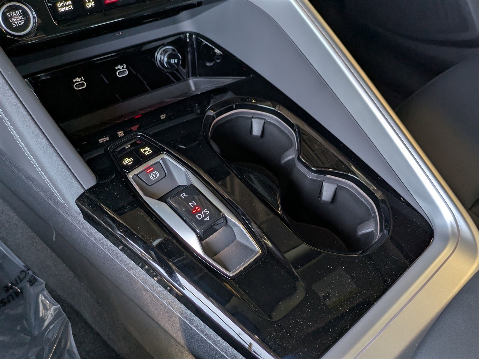 2025 Audi Q5 2.0T Premium Plus photo 3