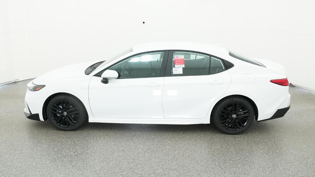 2025 Toyota Camry SE photo 9
