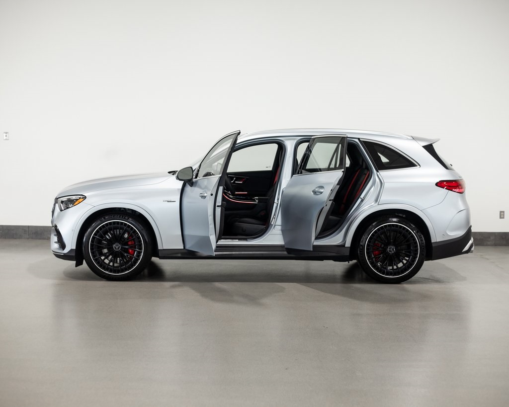 2024 Mercedes Benz GLC AMG 4MATIC photo 3