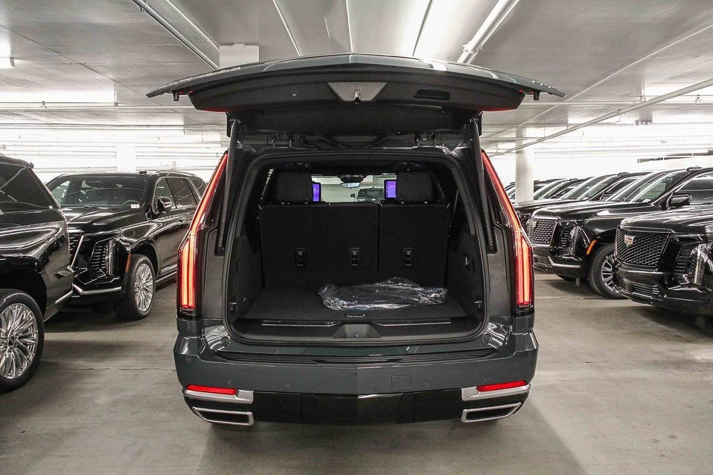 2026 Cadillac Escalade ESV Luxury photo 28