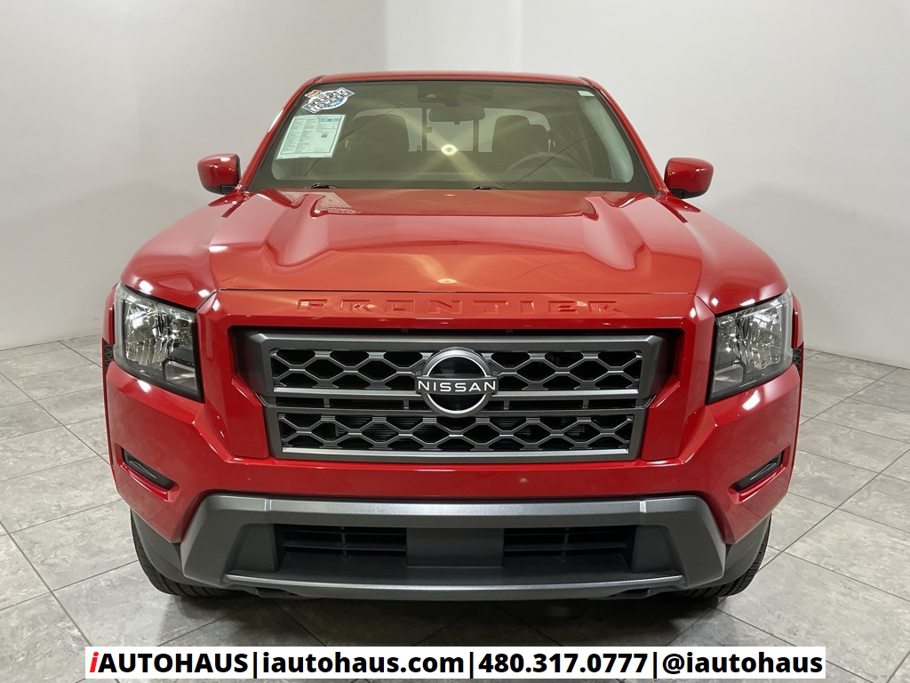2022 Nissan Frontier SV photo 3
