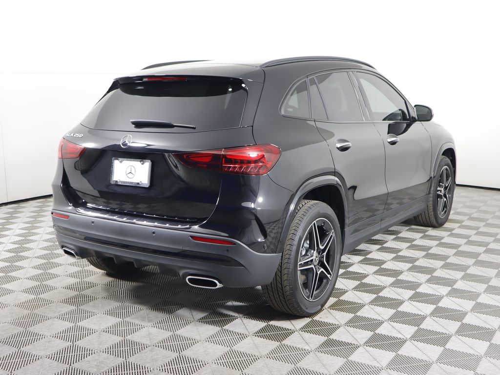 2025 Mercedes Benz GLA 250 photo 5