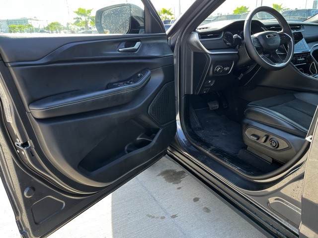 2025 Jeep Grand Cherokee Altitude X photo 11