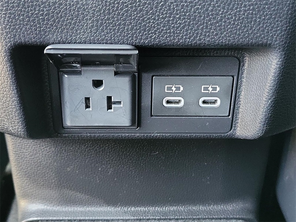 2025 Toyota Tacoma photo 13