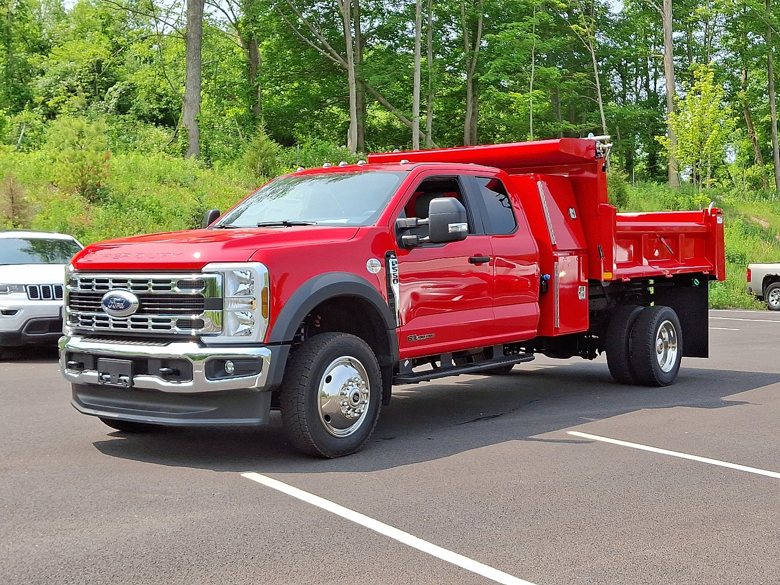 2025 Ford F-550 XL photo 2