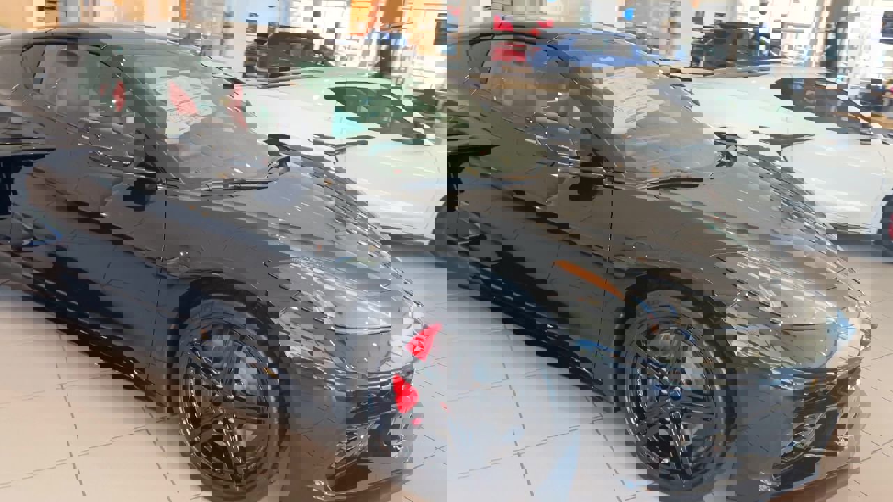 2026 Chevrolet Corvette Stingray 2LT photo 2