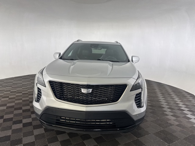 2022 Cadillac XT4 Sport photo 2