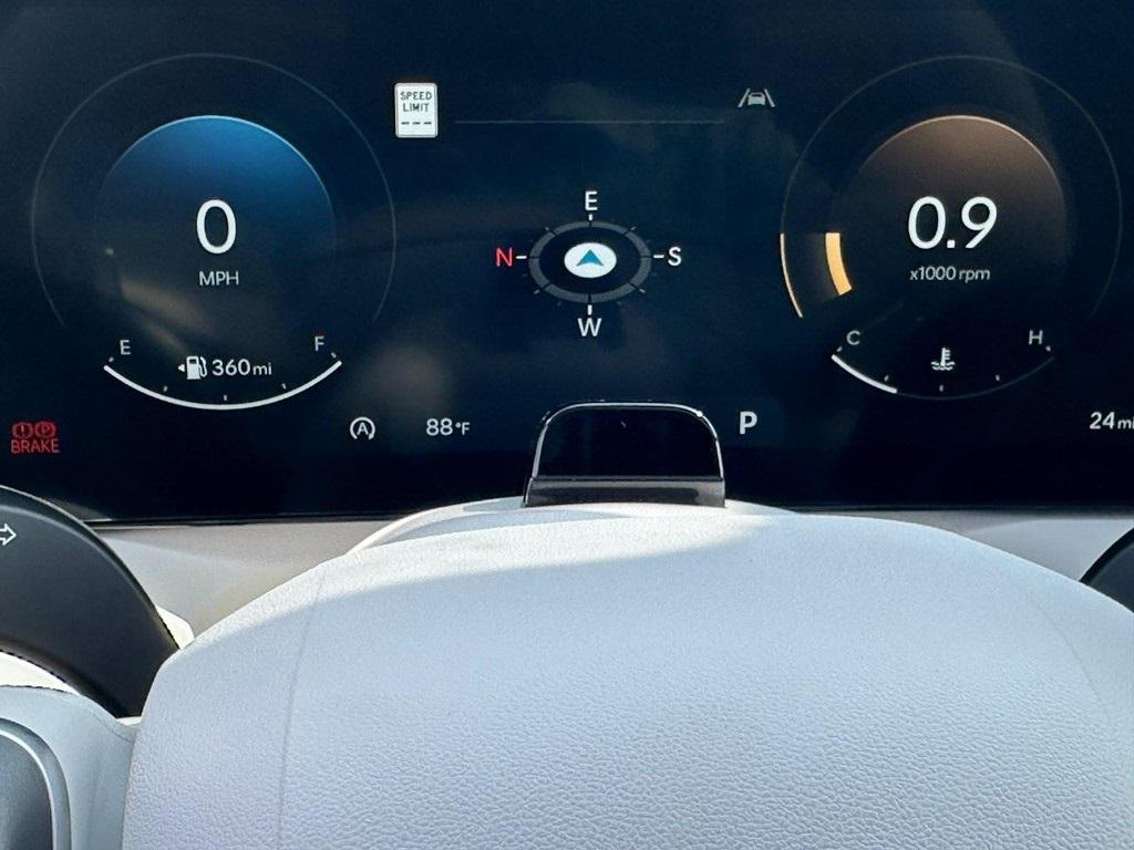 2026 Hyundai Palisade SEL photo 10