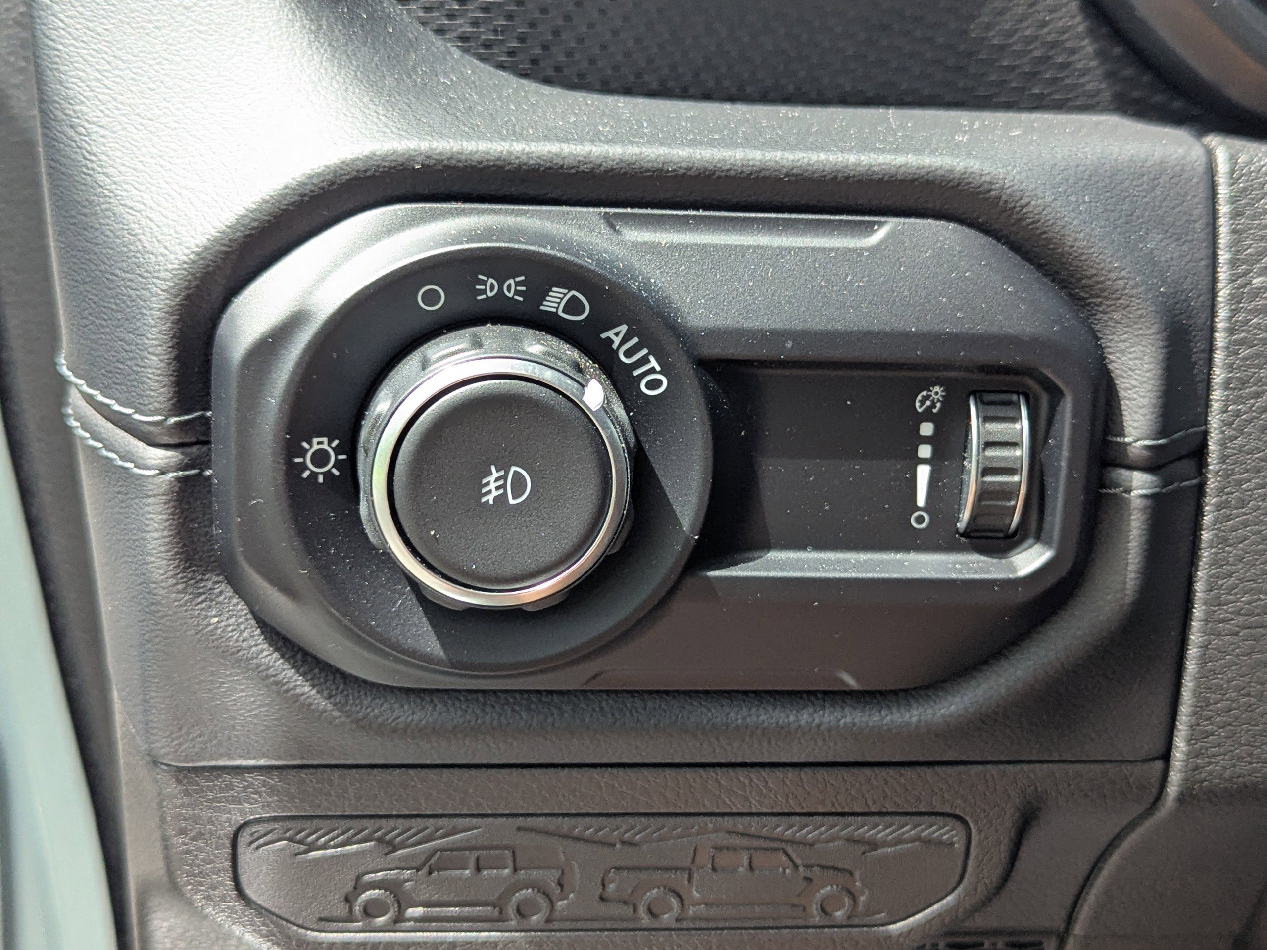 2024 Jeep Wrangler Rubicon photo 28