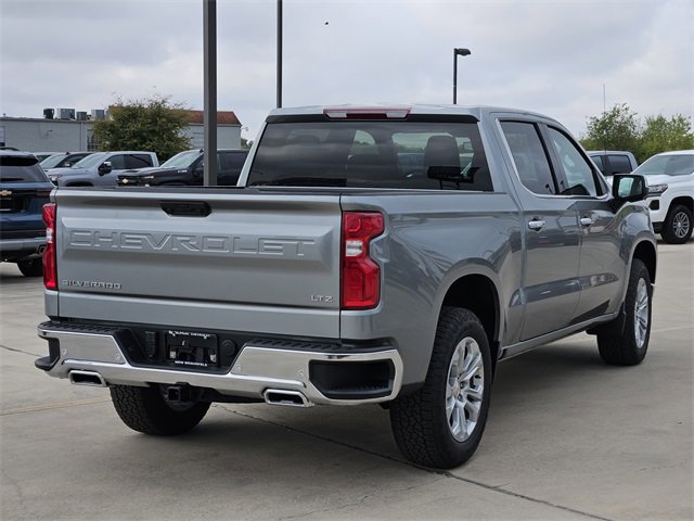 2026 Chevrolet Silverado 1500 LTZ photo 3