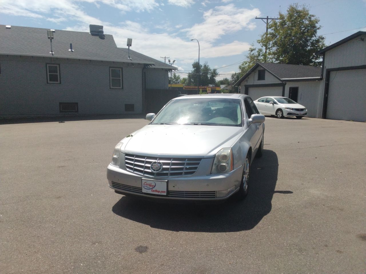 2009 Cadillac DTS's photo
