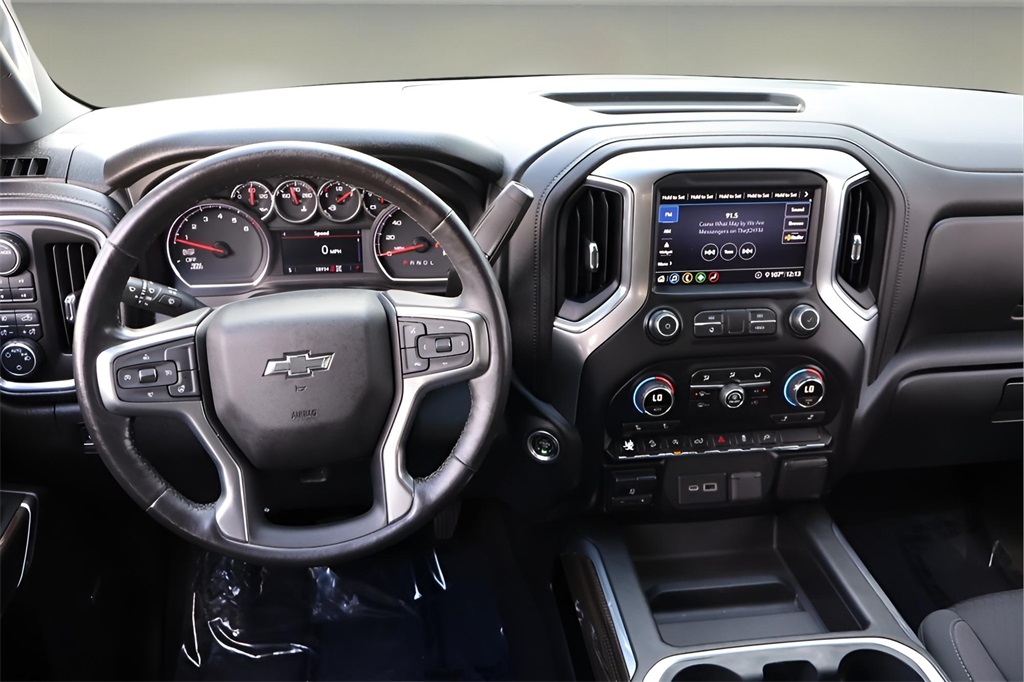 2020 Chevrolet Silverado 1500 RST photo 15