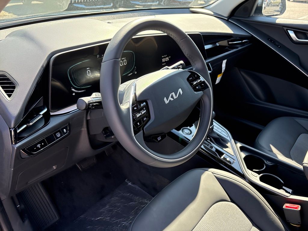 2025 Kia Niro EX photo 12