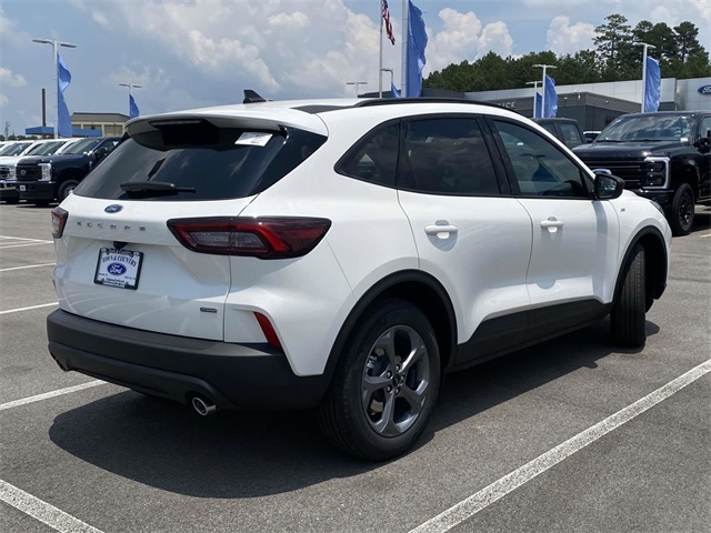 2025 Ford Escape Hybrid ST-Line photo 2
