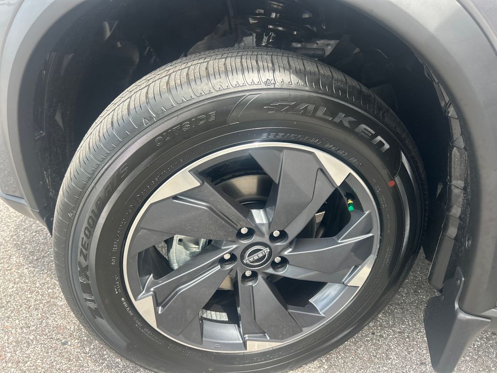 2026 Nissan Rogue SV photo 36