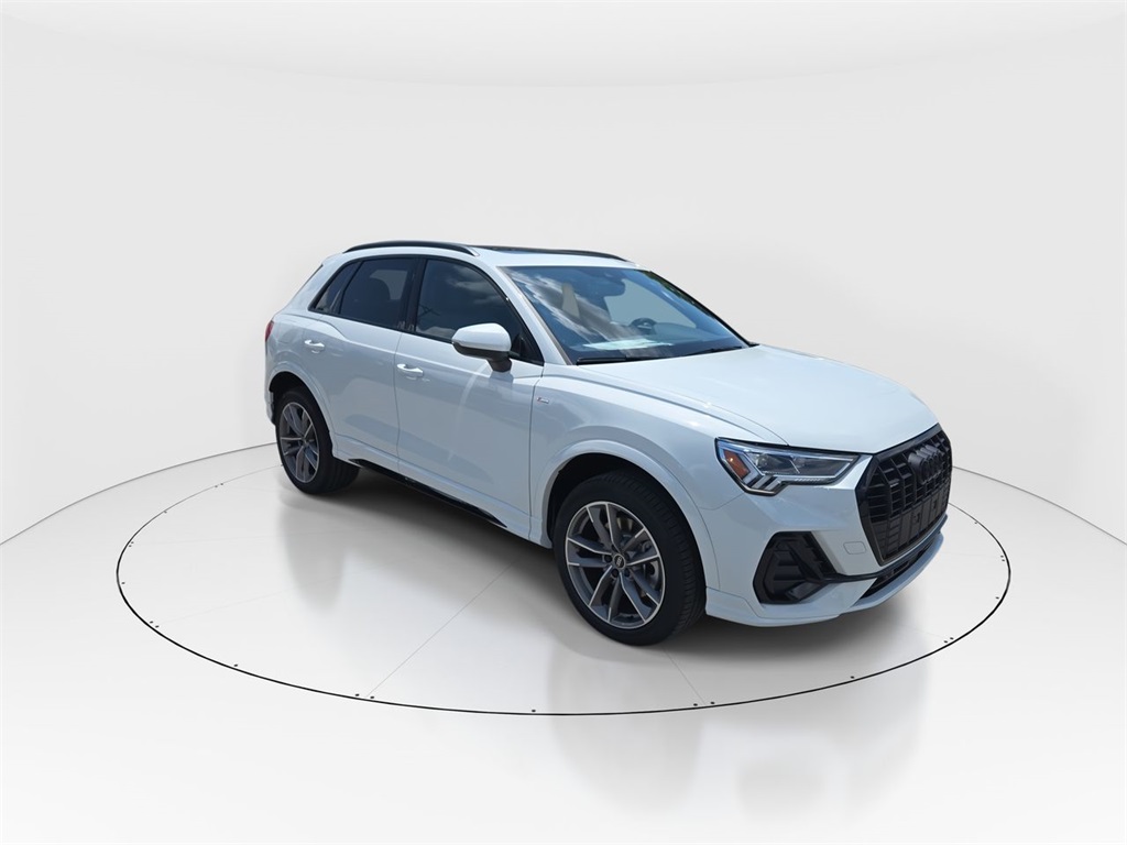 2025 Audi Q3 Premium S line photo 2