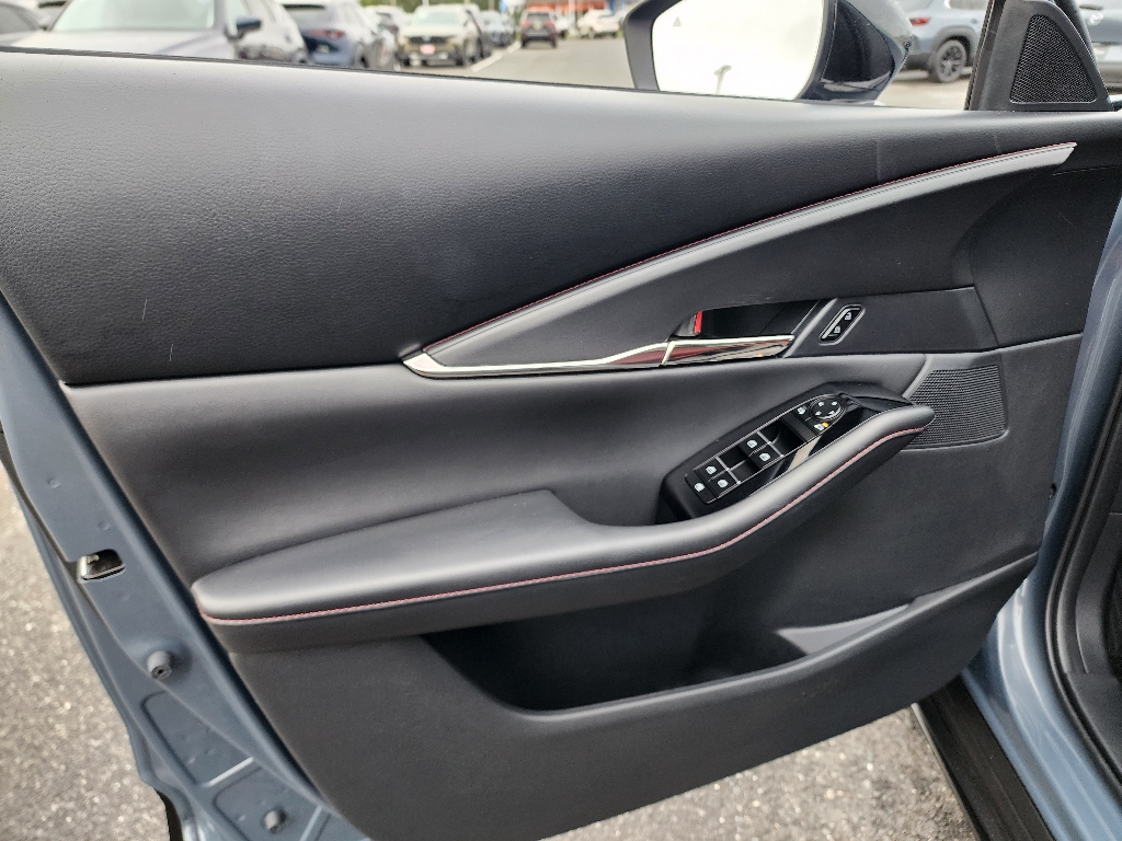 2022 Mazda CX-30 2.5 S Carbon photo 24