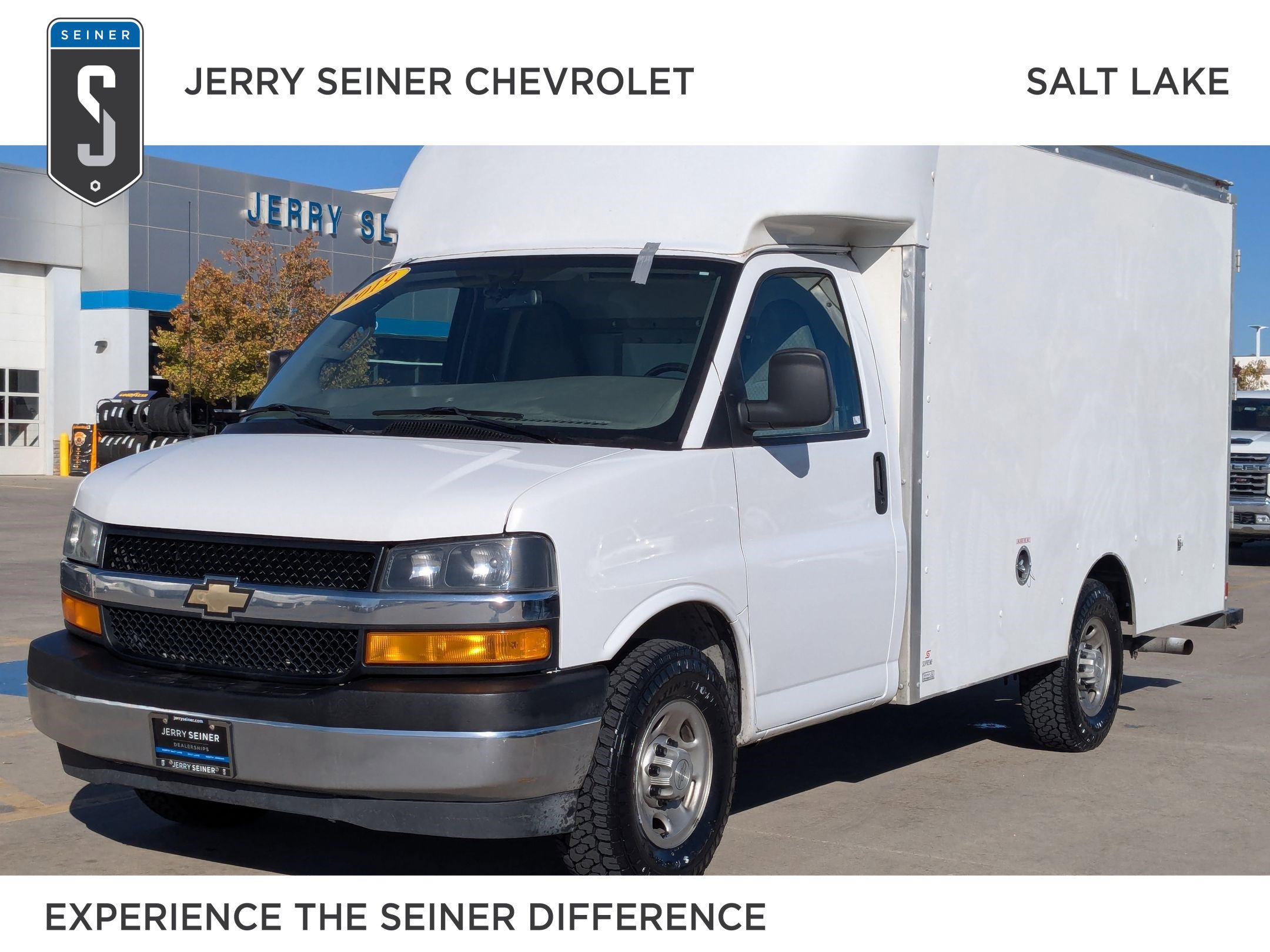 2019 Chevrolet Express Cutaway Base