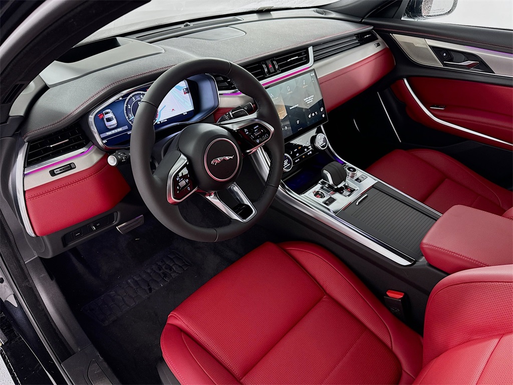 New 2024 Black Jaguar R-Dynamic SE image 9