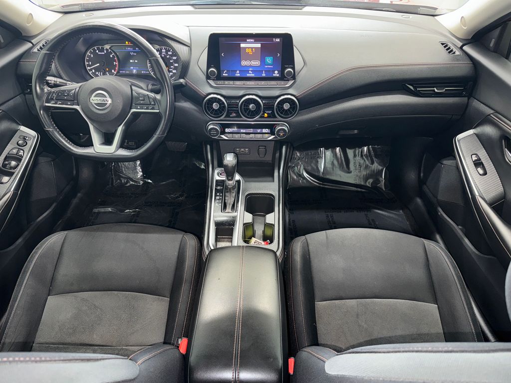 2021 Nissan Sentra SR photo 4