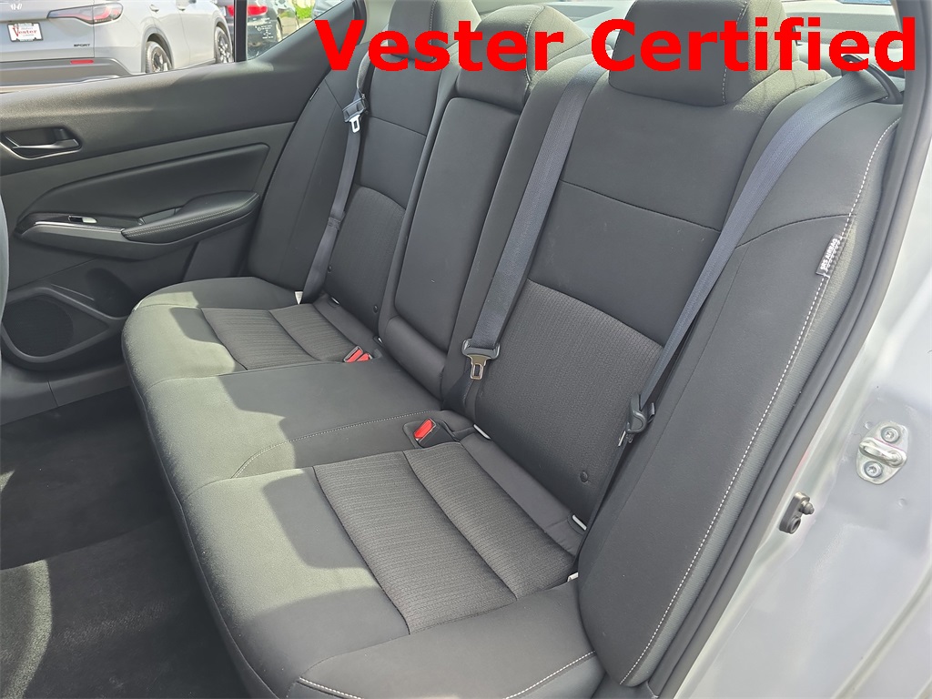 2023 Nissan Altima 2.5 SV photo 12