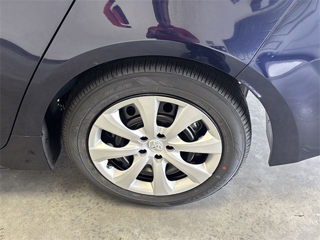 2025 Toyota Corolla LE photo 11