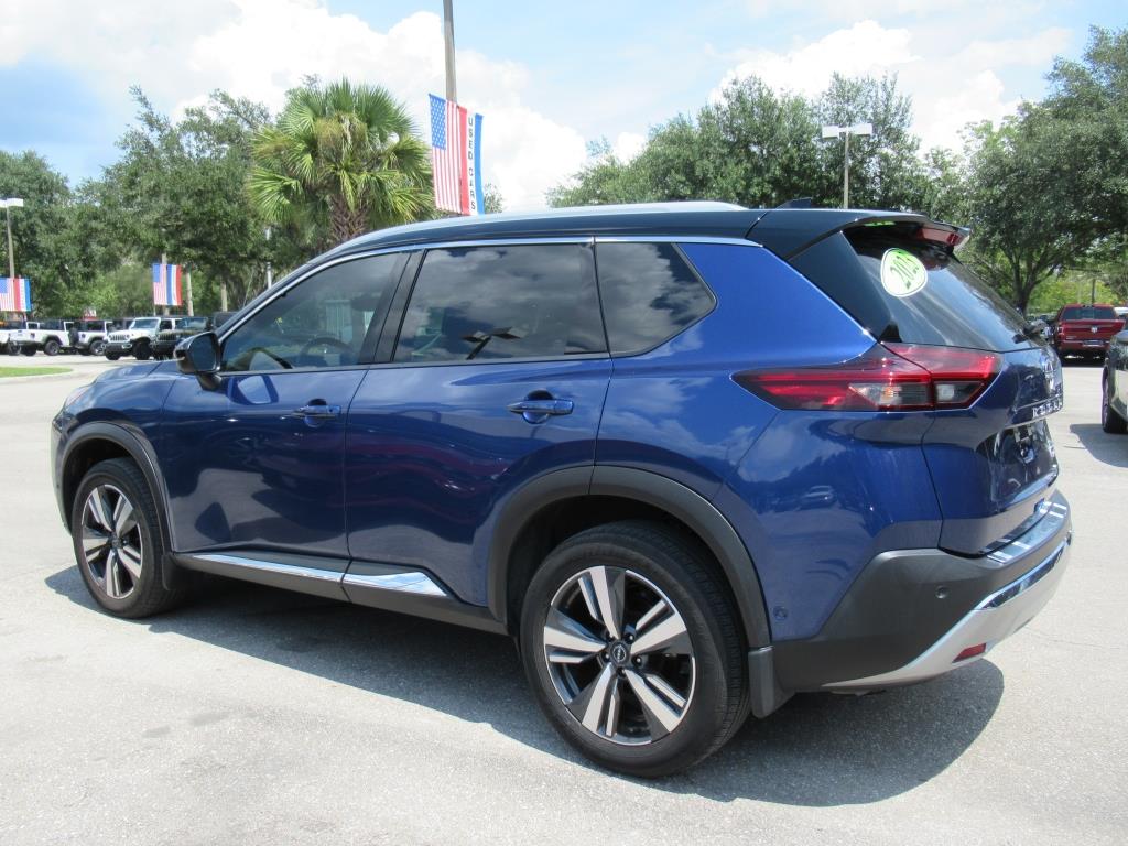 2023 Nissan Rogue Platinum photo 4