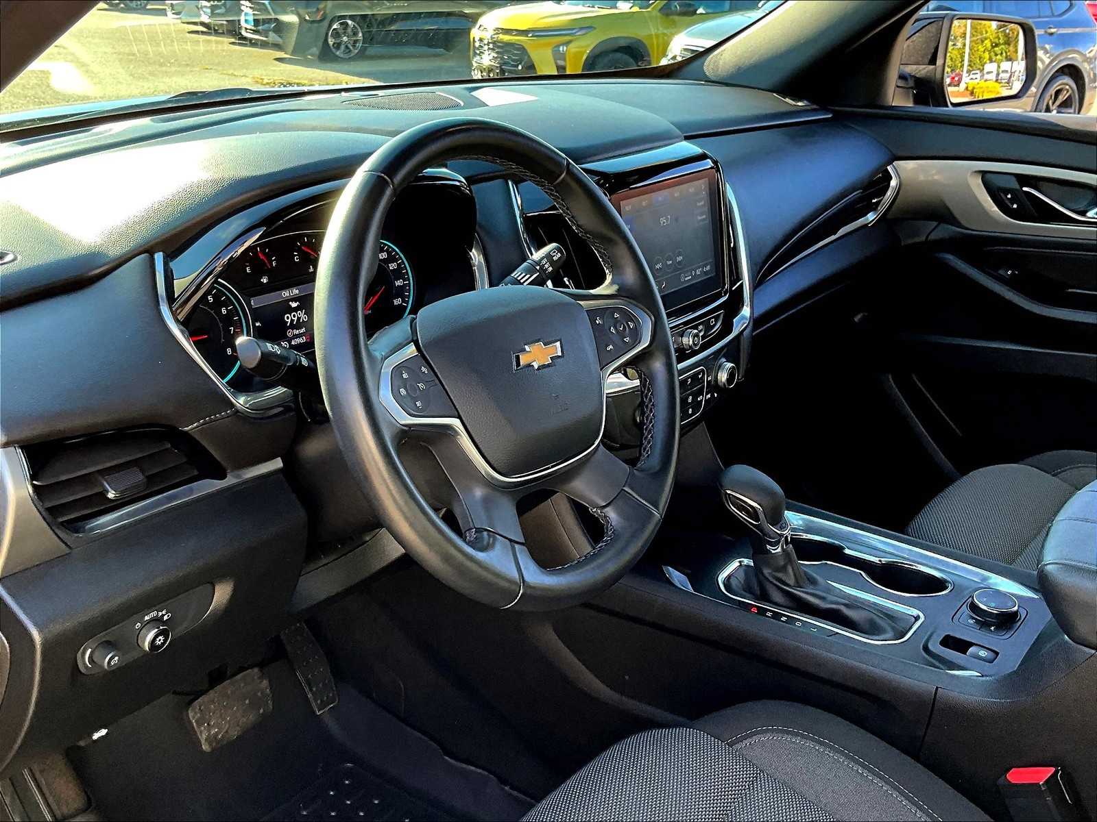 2023 Chevrolet Traverse Cloth photo 4