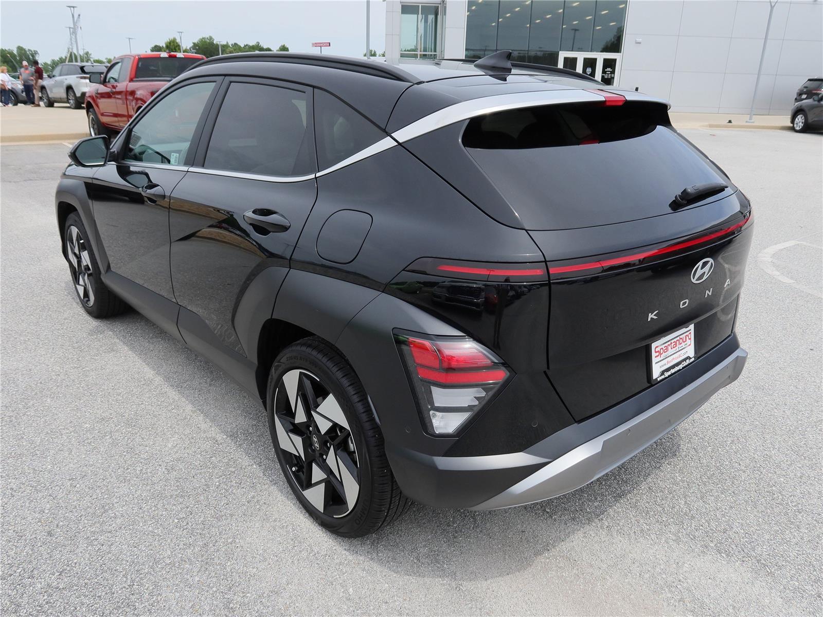 2024 Hyundai Kona Limited photo 2