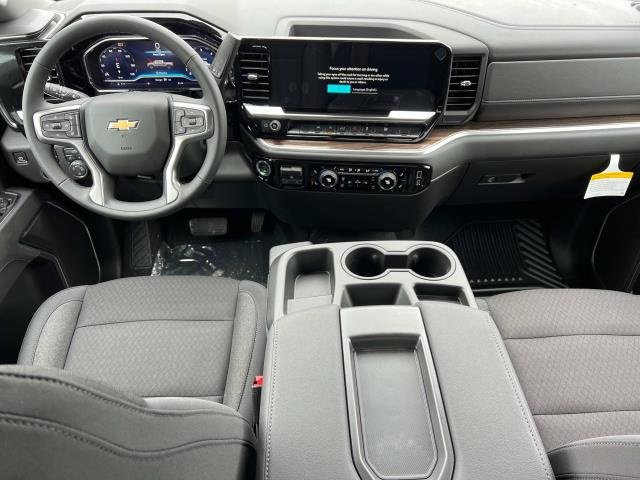 2025 Chevrolet Silverado 1500 LT photo 3